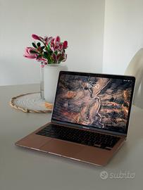 Macbook Air 13” 2020 Retina - Intel i5 256GB