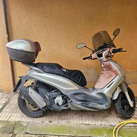  beverly 300 sport touring