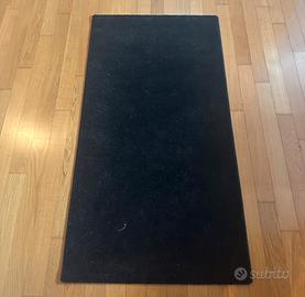 Tappeto a pelo corto nero