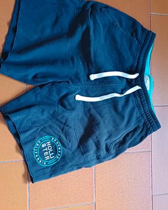 pantaloni corti