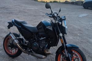 KTM 690 Duke