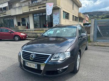 Volkswagen Passat 2.0 TDI DPF Var. Comfortline