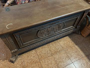 Cassapanca in legno