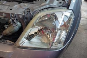 Proiettore sinistro OPEL MERIVA del 2004