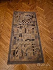 Tappeto scendiletto disegno geometrico