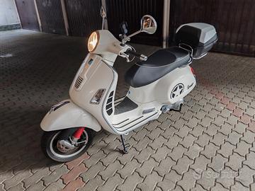 Vespa GTS 300 Super - 4500km