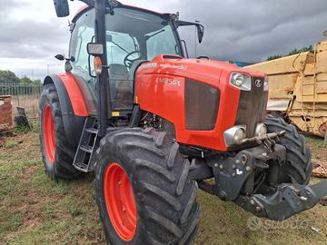 Trattore KUBOTA mod. M135GX