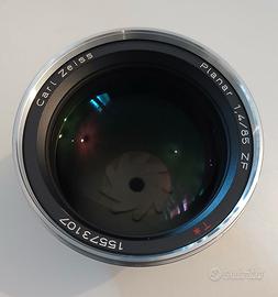Zeiss ZF  Planar T* 85mm f/1.4 per nikon