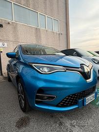 Zoe R135