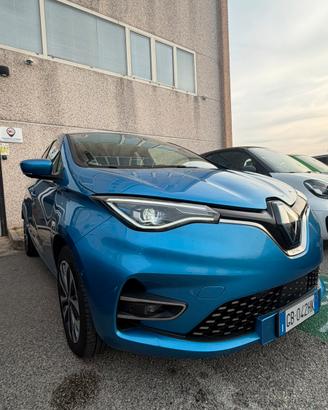 Zoe R135