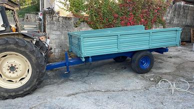 Rimorchio carrello agricolo ribaltabile