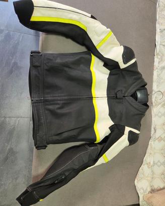 Giubbotto e jeans da moto uomo