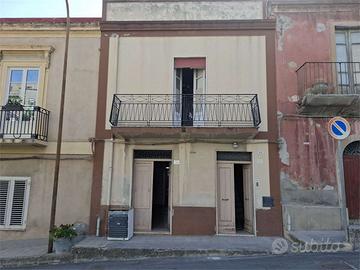 casa indipendente su due livelli