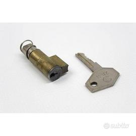 SERRATURA BLOCCASTERZO DUCATI INDIANA 350