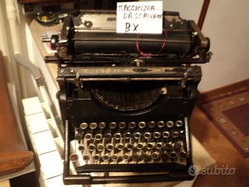 Macchina da scrivere depoca BX epoca meta 900