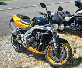 triumph speed triple 955 i