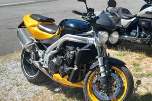 triumph speed triple 955 i
