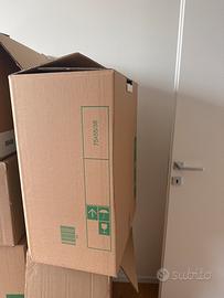 Scatoloni per traslochi con appendini