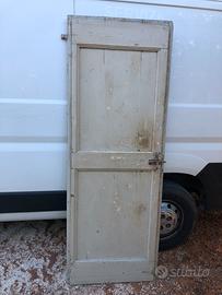 Vecchia porta legno