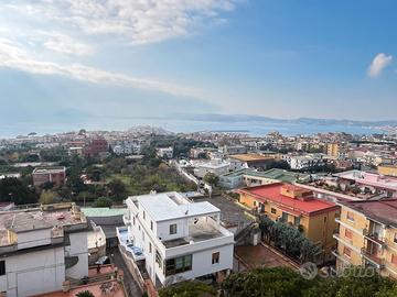 Pozzuoli alta, ampio appartamento panoramico