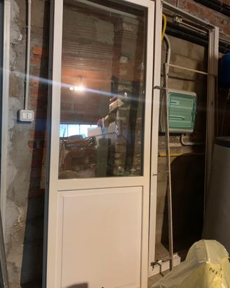 Porta finestra PVC bianco massa