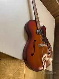 GHITARRA CON APLIFICATORE