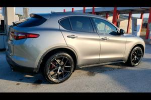 Alfa Stelvio  q4  2.2d  b-thec  2020