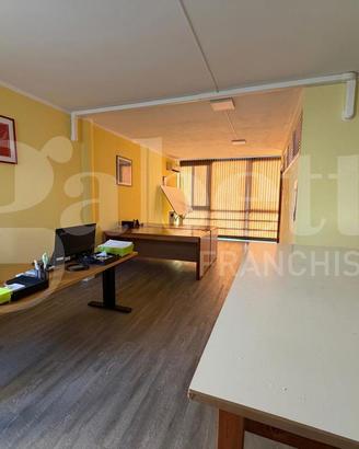 Ufficio Latina [Cod. rif 3341528ACU]