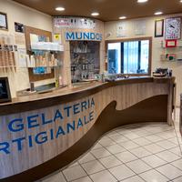 Arredamento completo gelateria pozzetti gelato