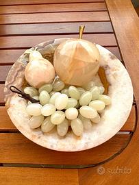 Grande Centrotavola Vintage in Onice con Frutta in