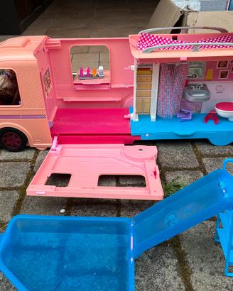 Camper Barbie e accessori