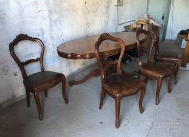 Tavolo Vintage con 4 sedie 