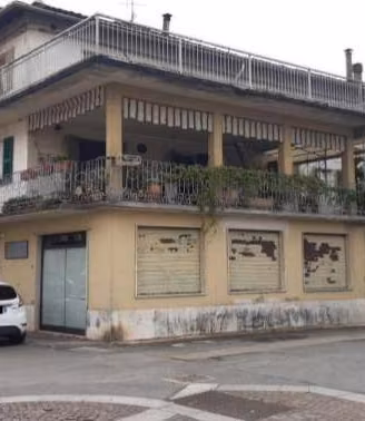 Immobile in asta di 345 m² con 2 locali a Rivalta 