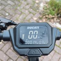 monopattino elettrico 