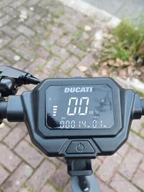 monopattino elettrico 