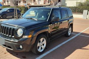 JEEP Patriot 2.2 CRD DPF Limited gancio traino
