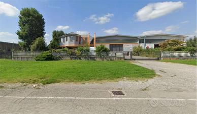 Capannone a Ronco Briantino