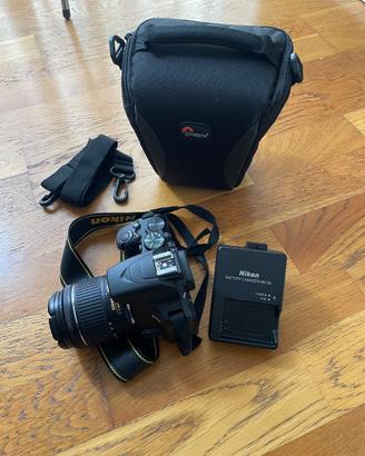 Nikon D3500 completa pari al nuovo