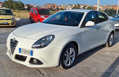 Alfa Romeo Giulietta 1.6 JTDm-2 105 CV Exclusive