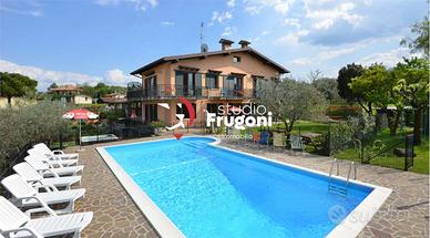 COMPLESSO RESIDENZIALE CON PISCINA E VISTA LAGO S