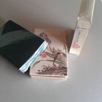 Tre mazzi di carte da poker di compagnie aeree