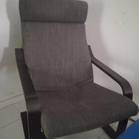 Sedia a dondolo Poang Ikea