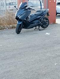 t max