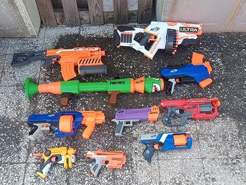 fucili e pistole Nerf 
