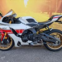 YAMAHA R1  WORD GP 60th Anniversary