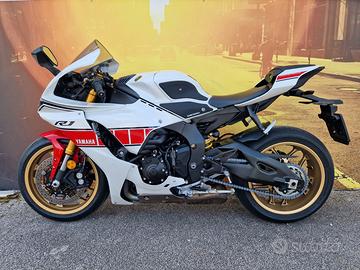 YAMAHA R1  WORD GP 60th Anniversary