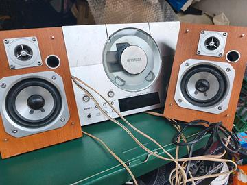 lettore CD radio Yamaha CRX TS10