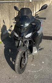 Sr gt 200