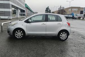 Toyota Yaris restyling 2"serie 1.3 Vvt-i 99cv