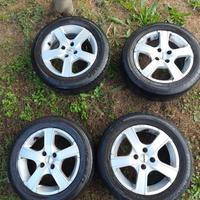 cerchi momo più gomme invernali.